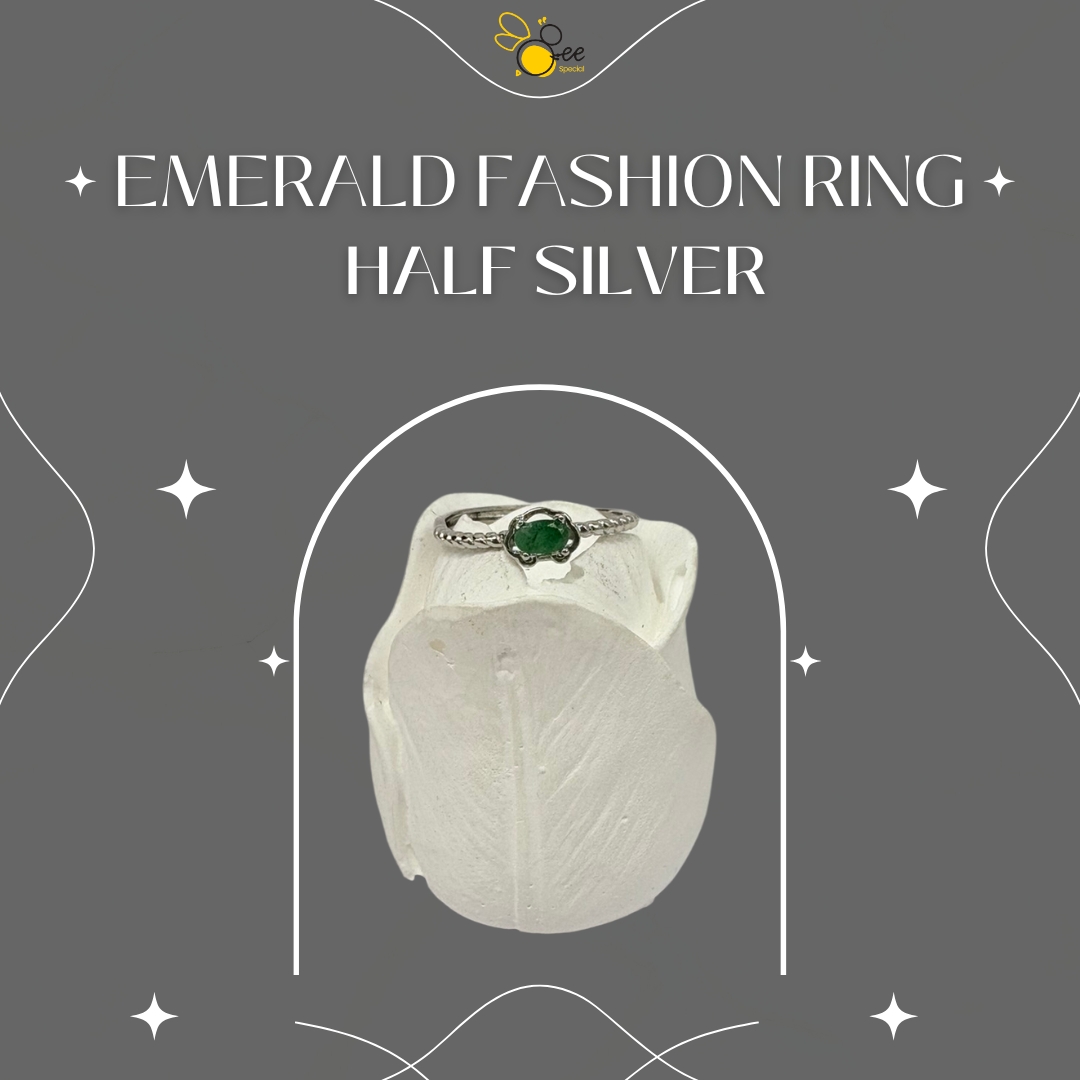 Emerald Fashion Ring